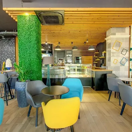 Maria Palace Complex