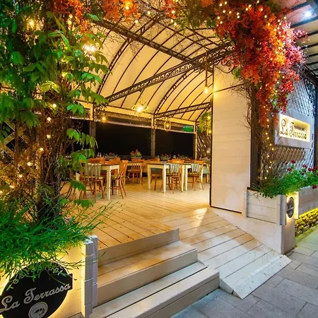 酒店 Maria Palace Complex *