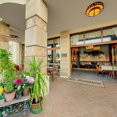 Maria Palace Complex 酒店