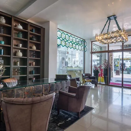 Maria Palace Complex