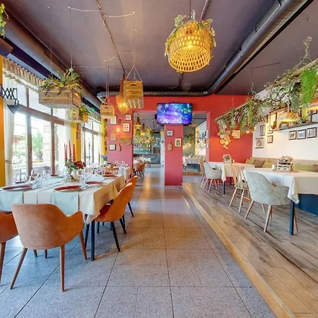 Maria Palace Complex