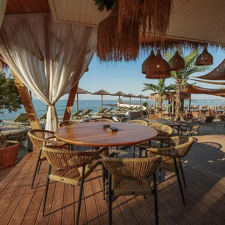 Maria Palace Complex