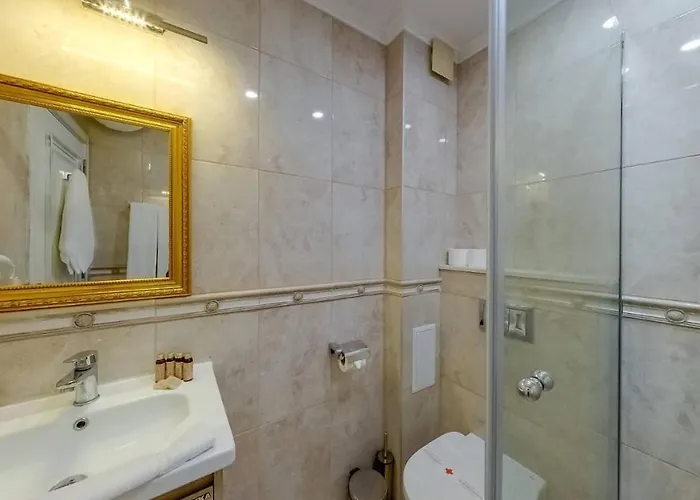 Maria Palace Complex Hotel *