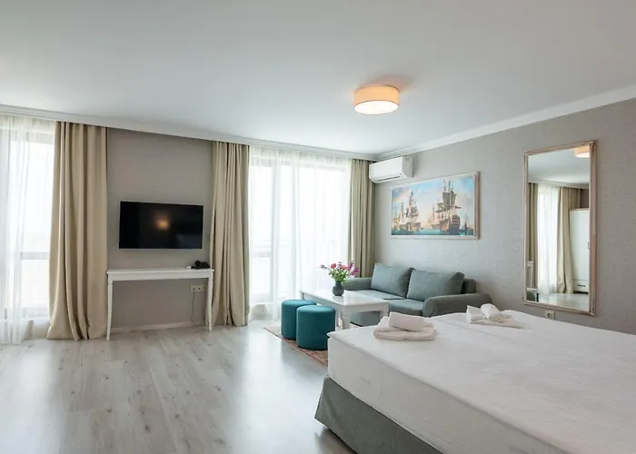 Maria Palace Complex Hotel *