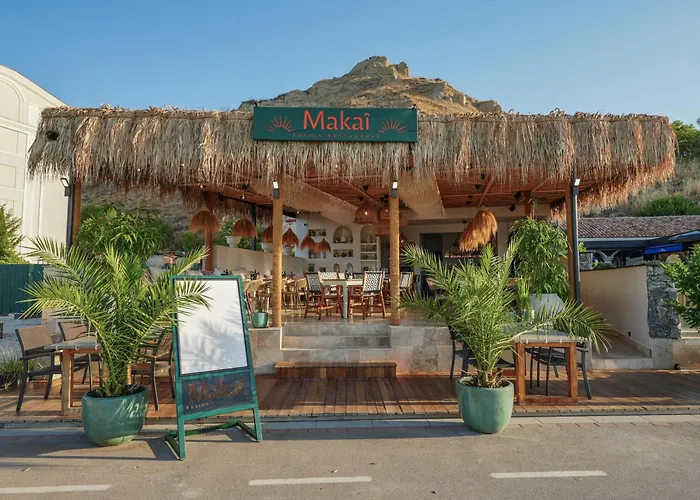 Maria Palace Complex *